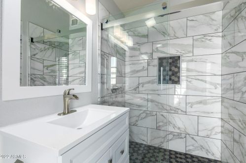 13008 3 St, Phoenix AZ 85022-5210 exterior