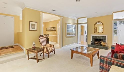 5615 Chemin De Vie, Atlanta GA 30342-2577 exterior