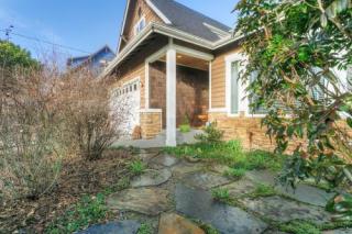 712 120th St, Seattle WA  98133-8202 exterior