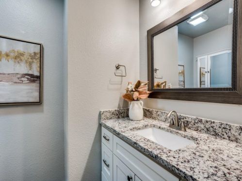 3225 Chapel Downs Dr, Dallas TX 75229-5834 exterior