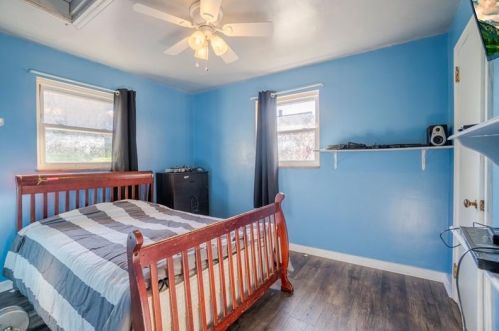 5135 Interboro Ave, Pittsburgh PA 15207-2327 exterior