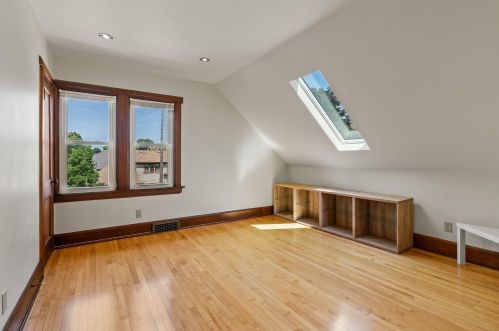 2044 59, Milwaukee WI 53210-1505 exterior