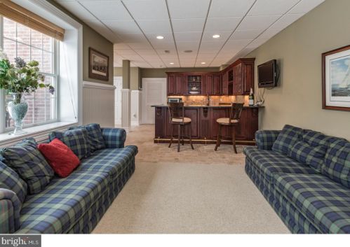 317 Edgerstoune Rd, Princeton NJ 08540-6716 exterior