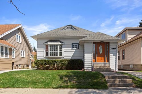 2150 66, Milwaukee WI 53213-2036 exterior