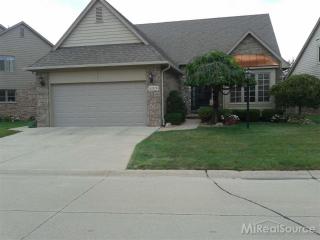 52575 Westcreek Dr, Macomb Township, MI 48042-2967