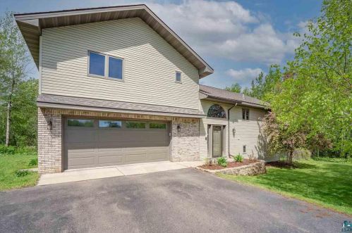 925 Blackman Ave, Duluth, MN 55811-4818