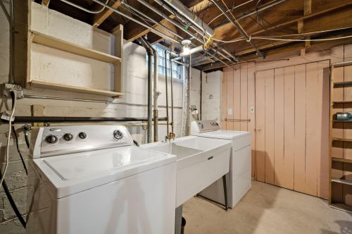 3259 Knl Blvd, Milwaukee WI 53222-3362 exterior