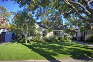 10424 Almayo Ave, Los Angeles, CA 90064-2302