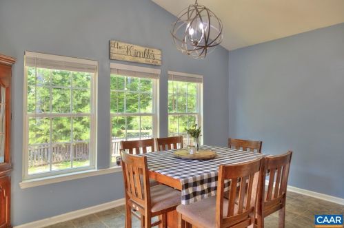 112 Robins Ct, Bybee VA  22963-2090 exterior