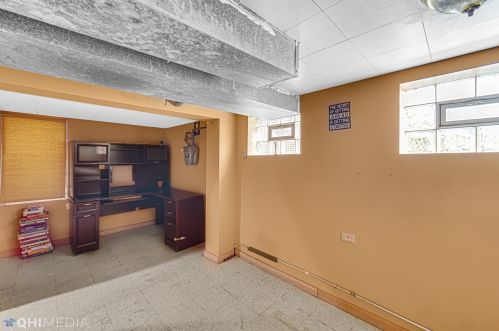 3244 Hamilton Ave, Chicago IL 60625-1403 exterior