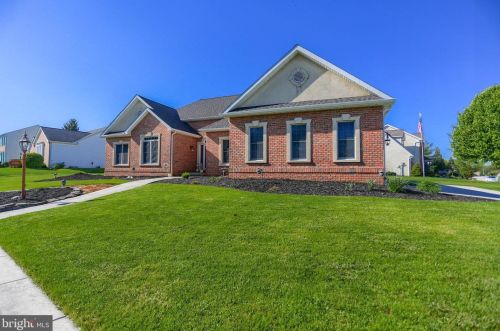 385 Wilson Ave, Hanover, PA 17331-1378