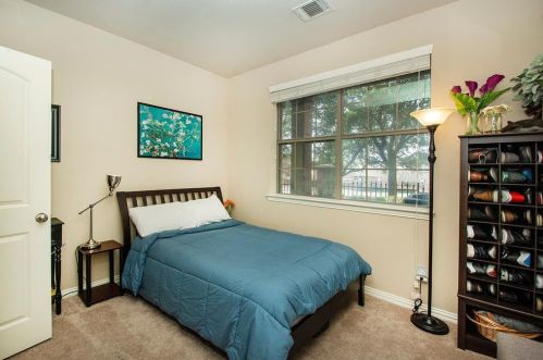 1416 Biltmore Ln, Irving TX exterior