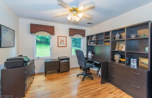 18 Rosewood Ln, Parsippany NJ 07834-3801 exterior