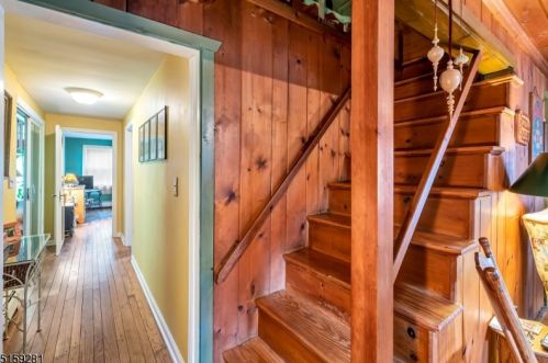 39 Jacobs Rd, Rockaway NJ 07866-4604 exterior