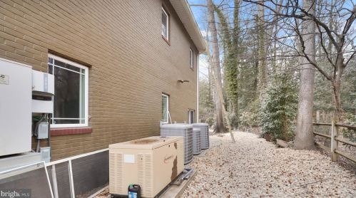 4512 Dolphin Ln, Alexandria VA 22309-3110 exterior