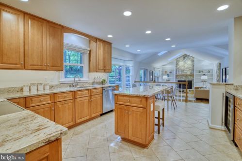 5823 Colfax Ave, Alexandria VA 22311-1013 exterior