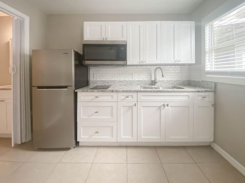 2313 Cordelia St, Tampa FL  33607-1611 exterior