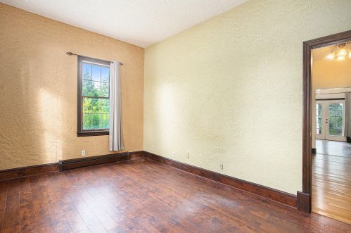 3280 D Ave, Kalamazoo MI  49009-5602 exterior