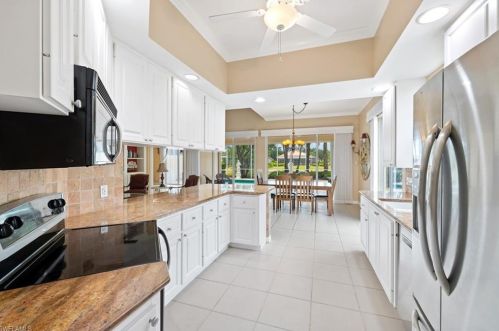 2934 Gilford Way, Naples FL 34119-7523 exterior