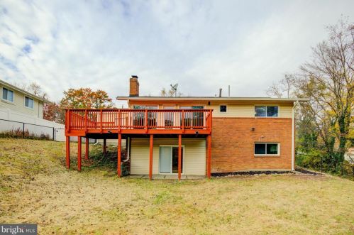 4115 Duvawn St, Alexandria VA 22310-2023 exterior