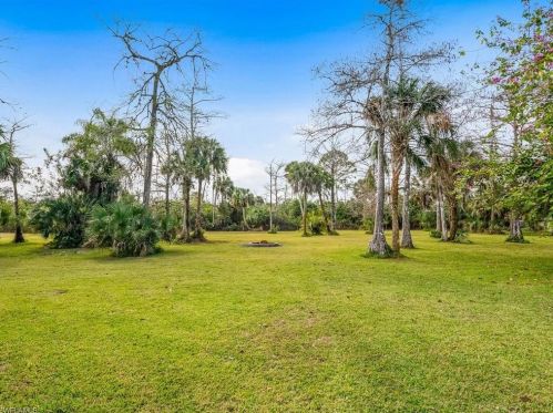 2550 16 Ave, Naples FL 34120-5492 exterior