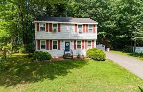 8 Bellflower Cir, Concord, NH 03303-3408