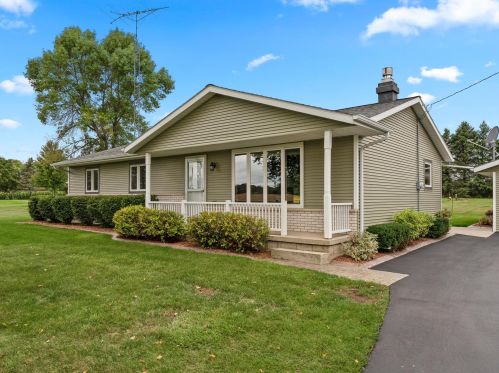 1044 Union Rd, Manitowoc WI 54220-9451 exterior