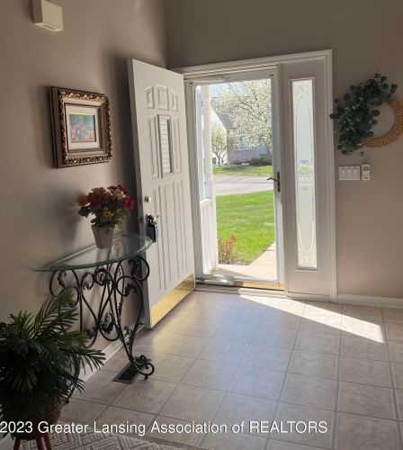 2954 Marfitt Rd, East Lansing MI 48823-6355 exterior