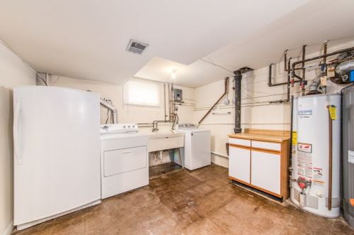 4558 Maria Ct, Chicago IL 60656-4255 exterior