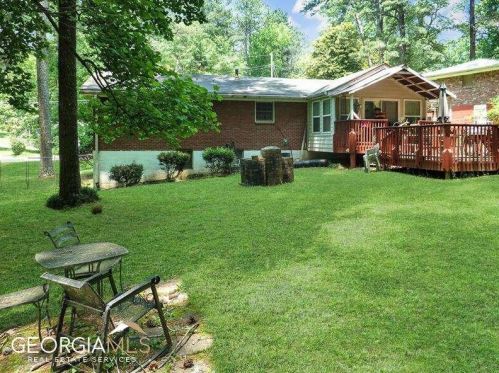 4372 Crk Vly Ct, Atlanta GA 30331-6551 exterior