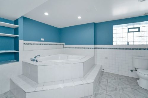 7912 Justine St, Chicago IL 60620-4333 exterior