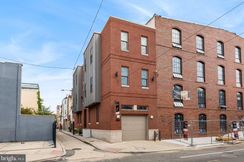 833 Bainbridge St, Philadelphia PA  19147-2009 exterior