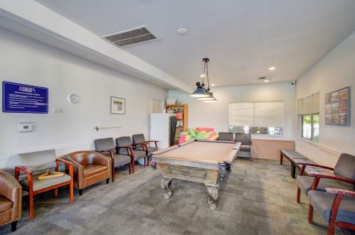 1419 Lk Blvd, Davis CA 95616-2635 exterior