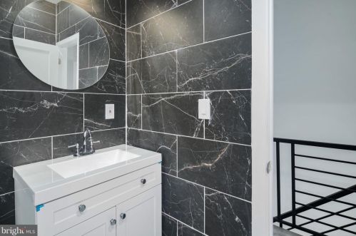 2238 17th St, Philadelphia PA  19132-4403 exterior