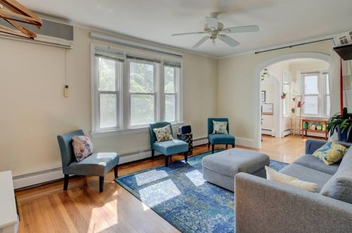 550 Wayland Ave, Providence RI  02906-4723 exterior