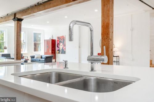 2218 Emerald St, Philadelphia PA 19134-2505 exterior