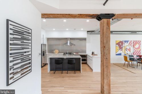 2218 Emerald St, Philadelphia PA 19134-2505 exterior