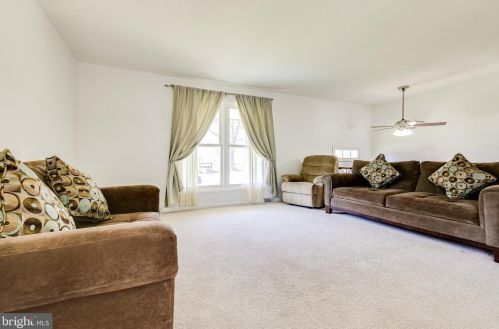 8001 Kidd St, Alexandria VA 22309-1131 exterior