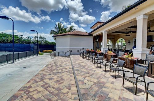 7145 Southport Dr, Boynton Beach FL 33472-2979 exterior