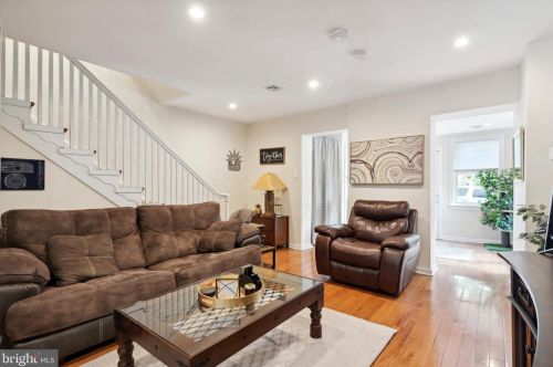 312 Krams Ave, Philadelphia PA 19128-4733 exterior