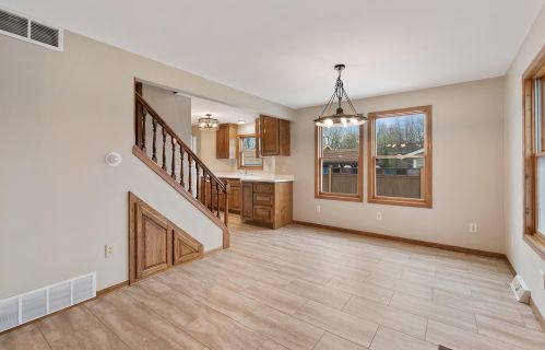 3238 105th St, Milwaukee WI 53222-3325 exterior