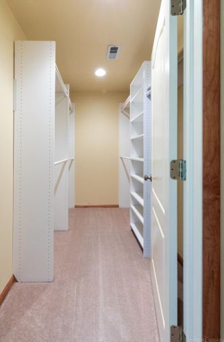 15404 Park Lake Rd, East Lansing MI 48823-3864 exterior