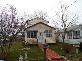 2 Tampa Ave, Miami Beach, NJ 08251-2801