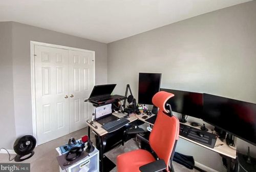 5817 Appleford Dr, Alexandria VA  22315-5625 exterior