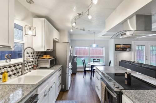 2517 Briarcliff Dr, Irving TX 75062-3213 exterior