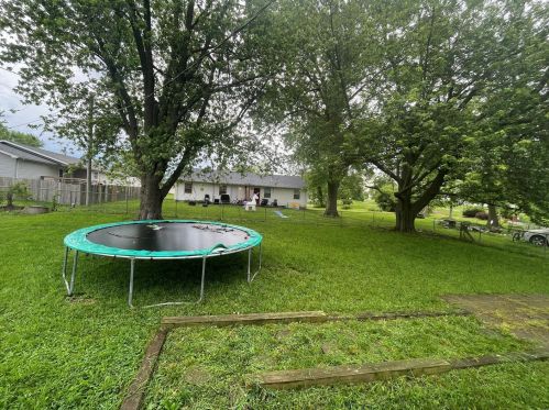 409 Court St, Saint Clement MO 63334-2405 exterior