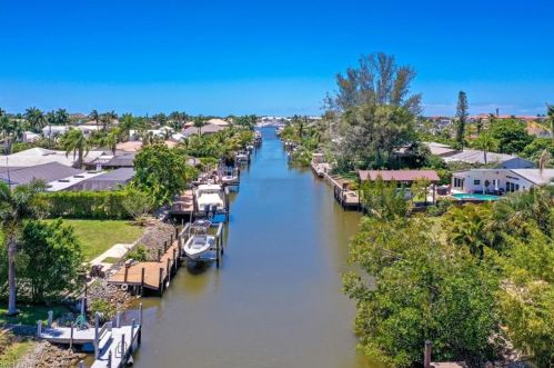 1625 Osprey Ave, Naples FL 34102-3417 exterior