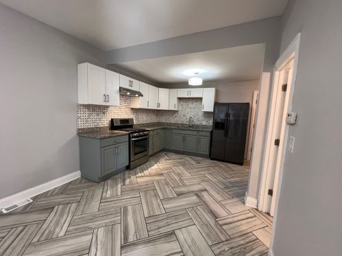 11939 Calumet Ave, Chicago IL  60628-6224 exterior