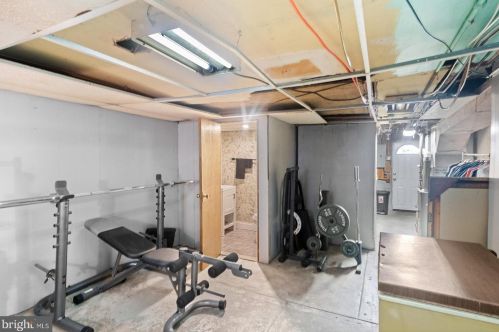 134 Weymouth Rd, Darby PA 19023-1424 exterior