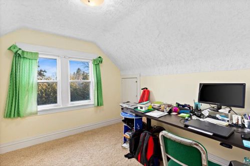 2001 Gearhart St, Duluth MN 55811-5311 exterior